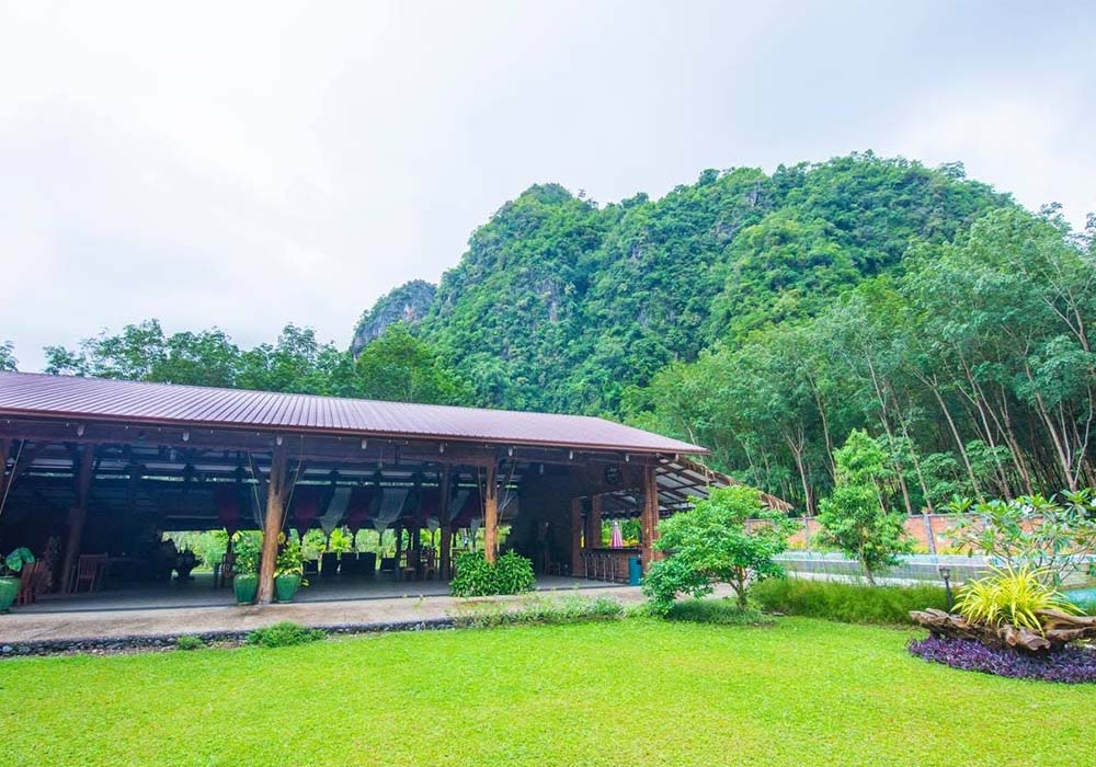 Restaurant 2