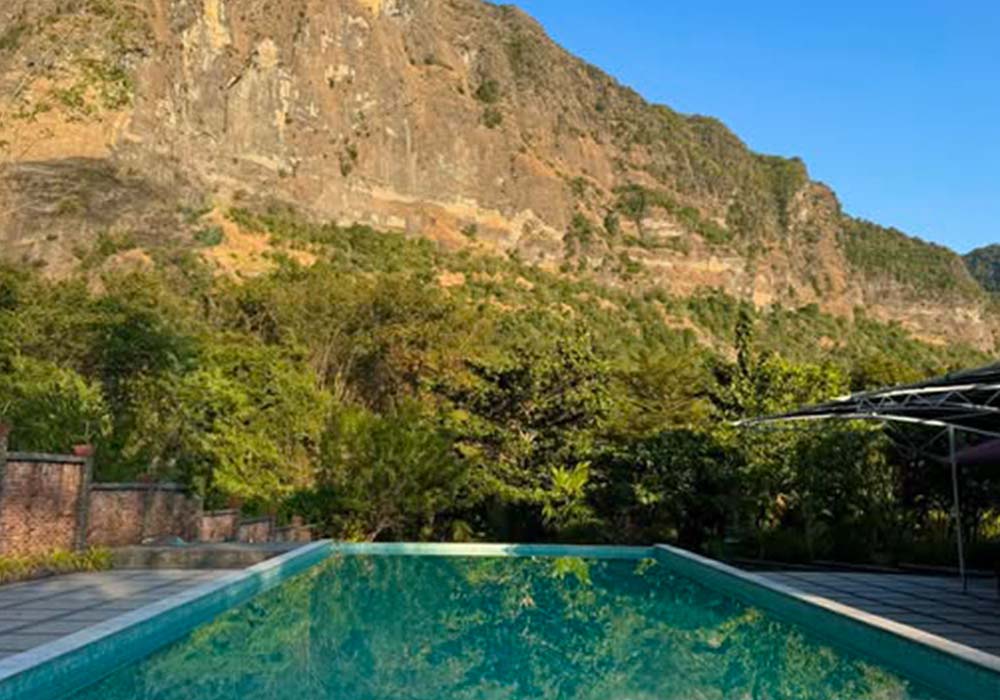 Pool 4